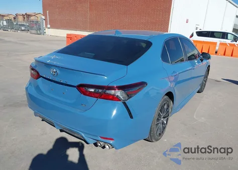 2023 Toyota Camry Se z USA, uszkodzony, nr VIN 4T1G11AK5PU185582